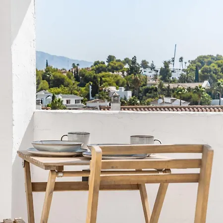 La Maestranza Luxury Views Nueva Andalucia 公寓